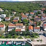 Vida's Place * Malinska